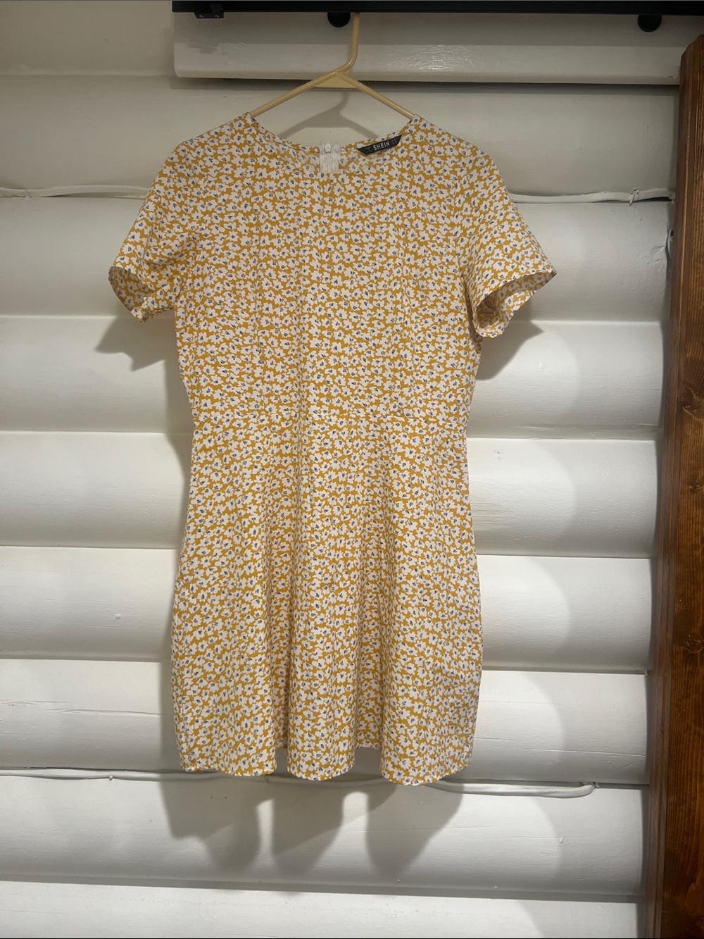 SHEIN Yellow & White Daisy Print Short Sleeve Mini Dress